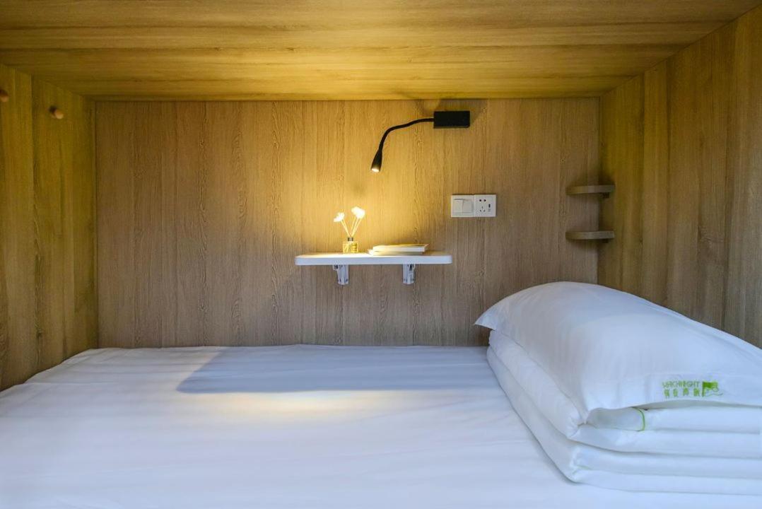 Heye International Youth Hostel Чунцин Экстерьер фото