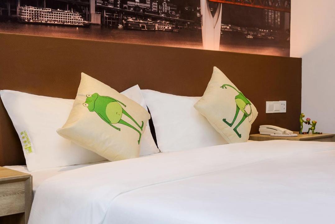 Heye International Youth Hostel Чунцин Экстерьер фото